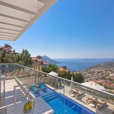 Sleeps 10 Pool Air Con Wifi Villa